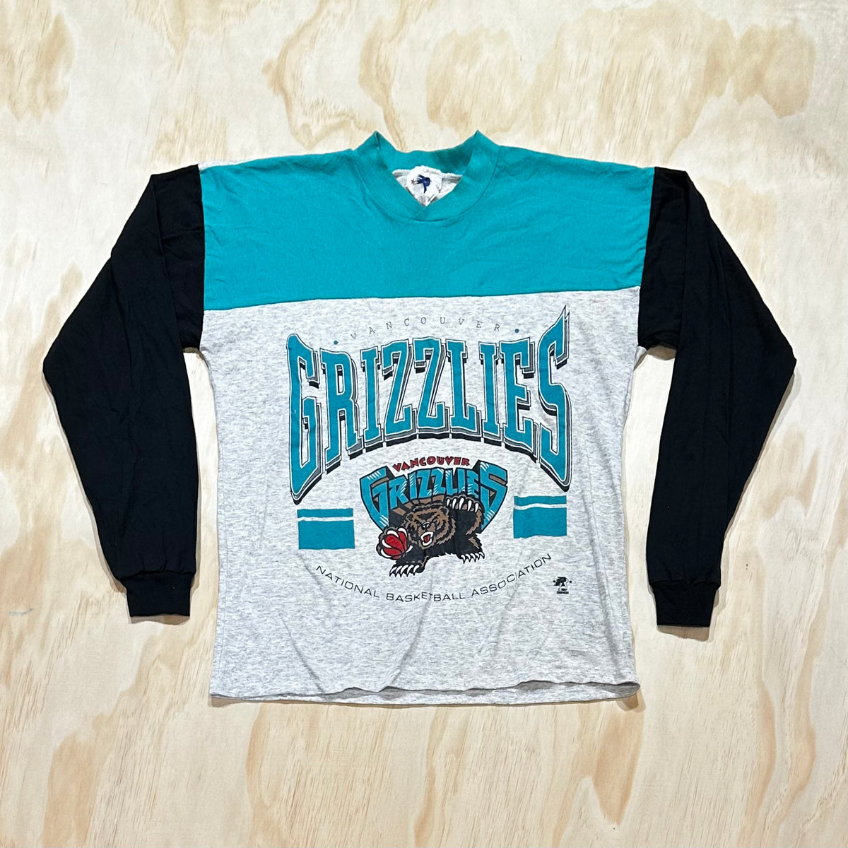 Vintage 90s Vancouver Grizzlies Long Sleeve • National Basketball Association