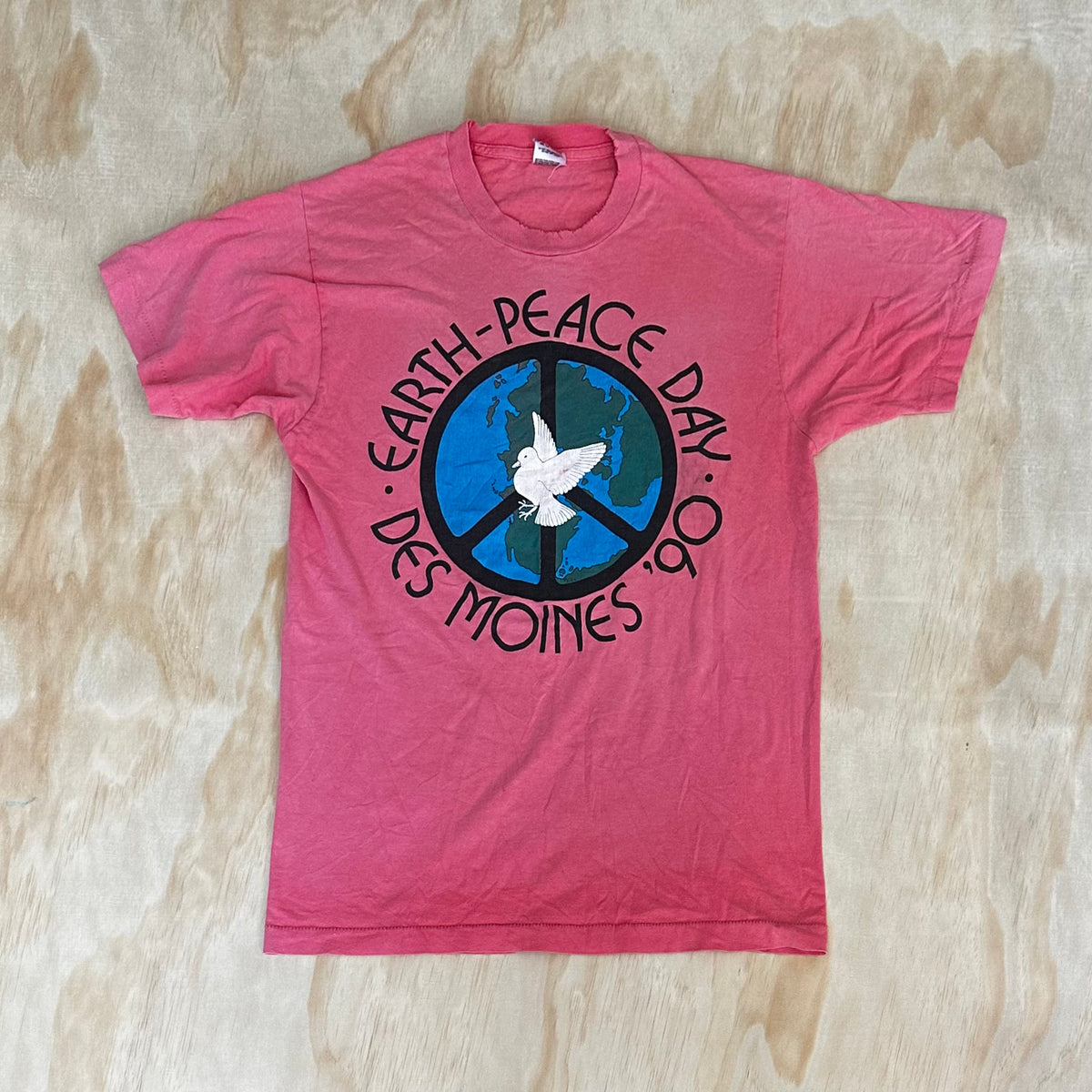 1990 Vintage Earth Peace Day Des Moines shirt