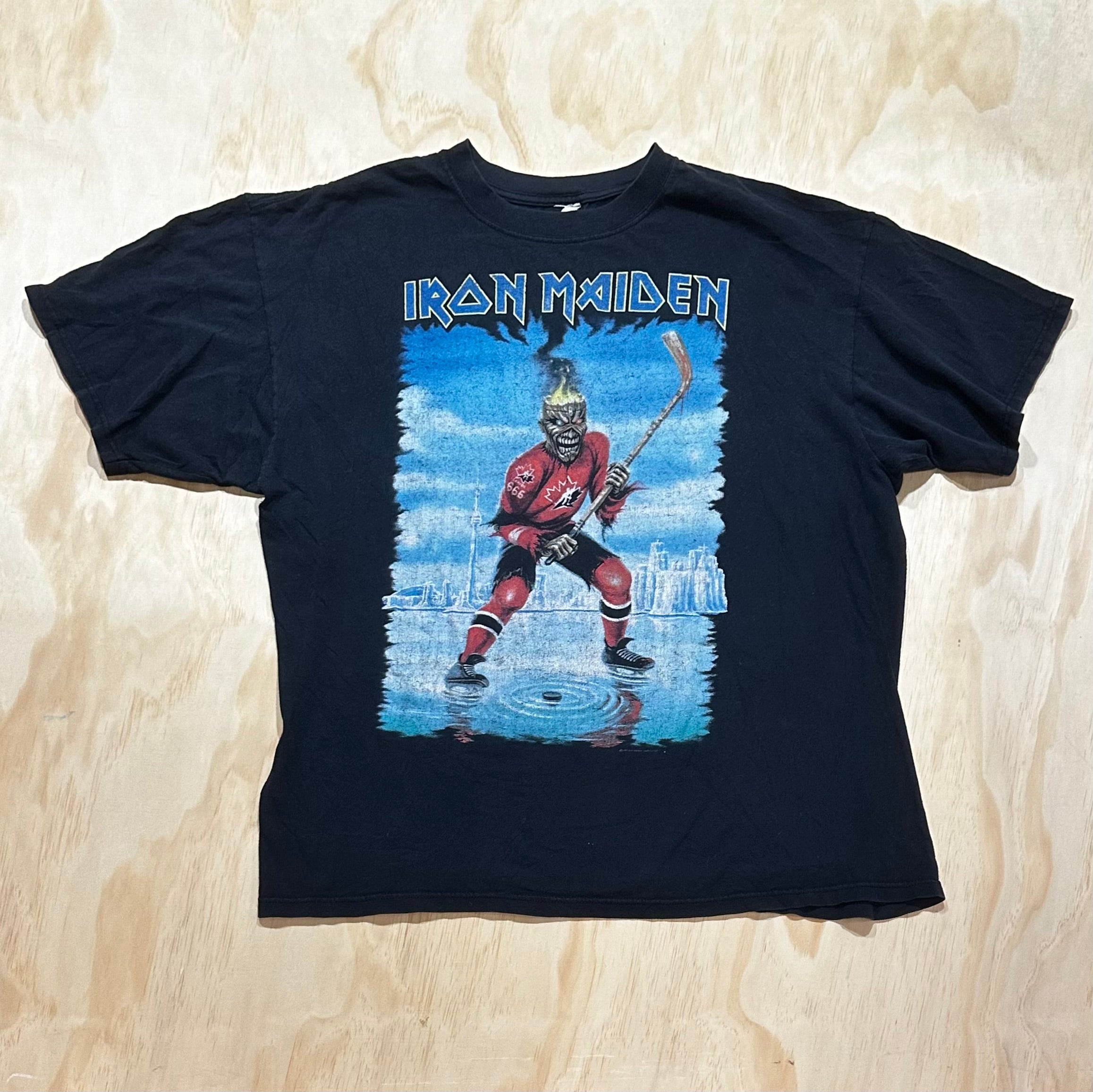 アイアンメイデン(IRON MAIDEN) ワールドツアー 2008 Tシャツ Vintage 2008 Iron Maiden Team Canada Hockey Shirt – Mintage