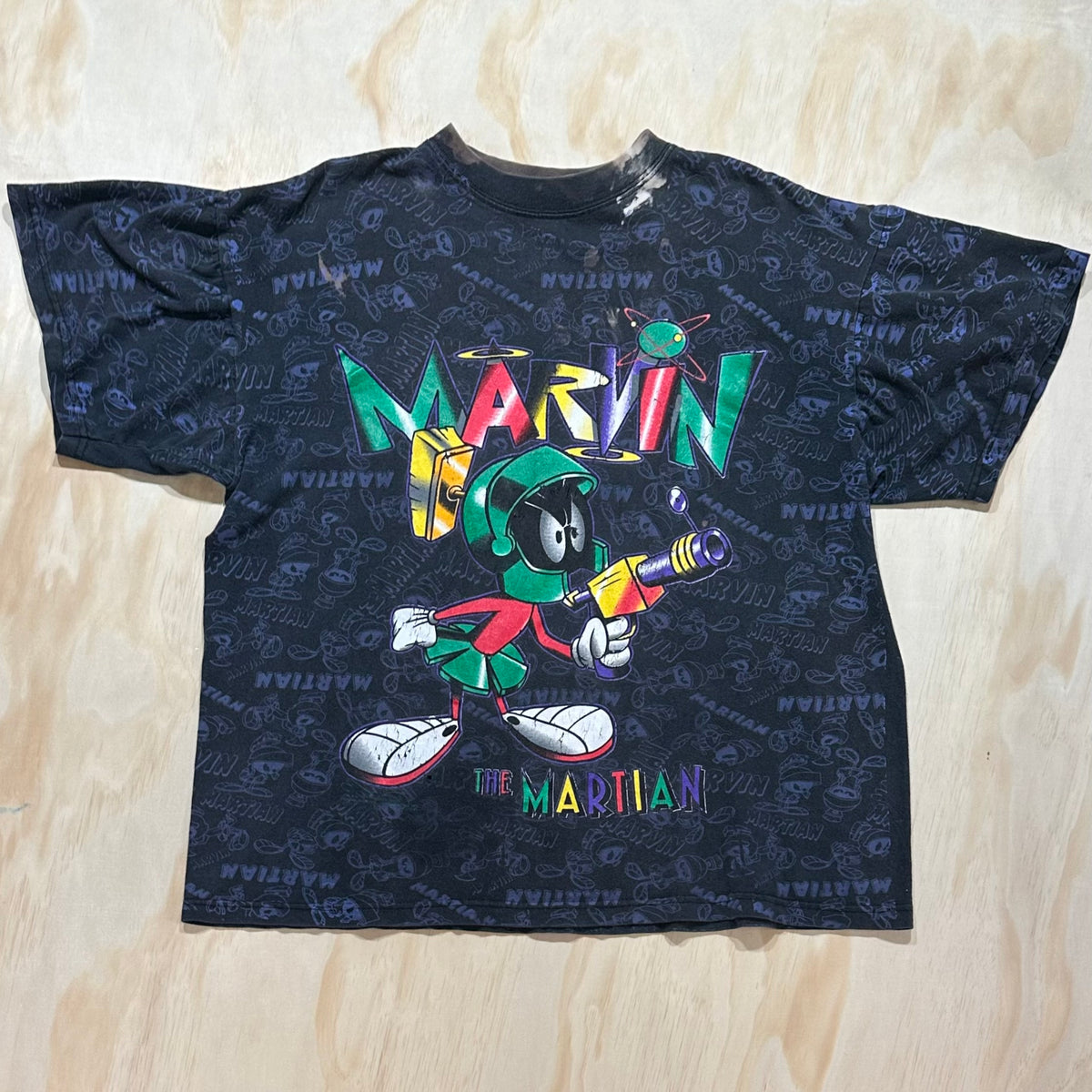1995 Vintage Marvin The Martian Looney Tunes shirt