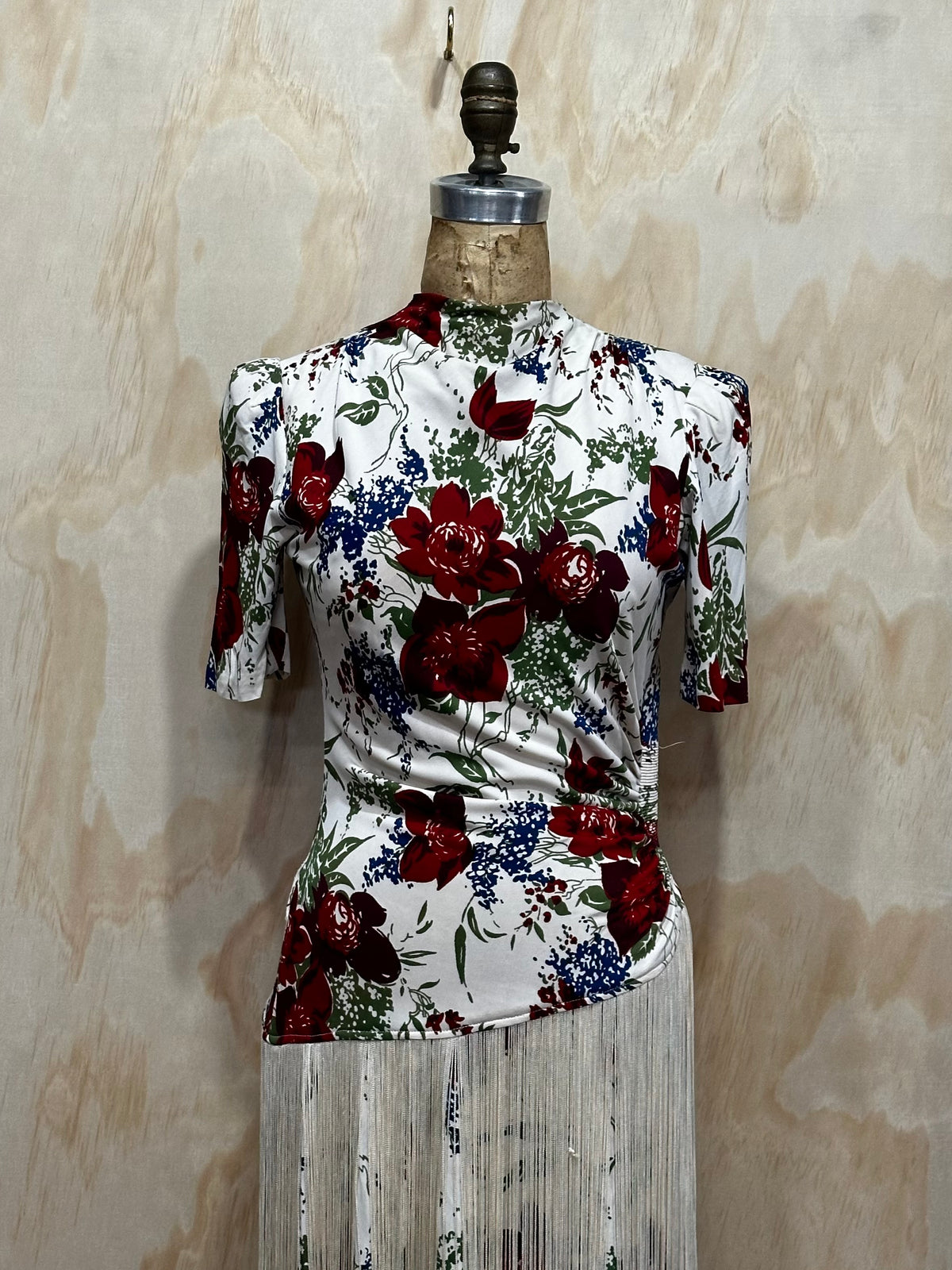 Vintage 70's Floral dress Puff sleeves Fringe dress with tassels