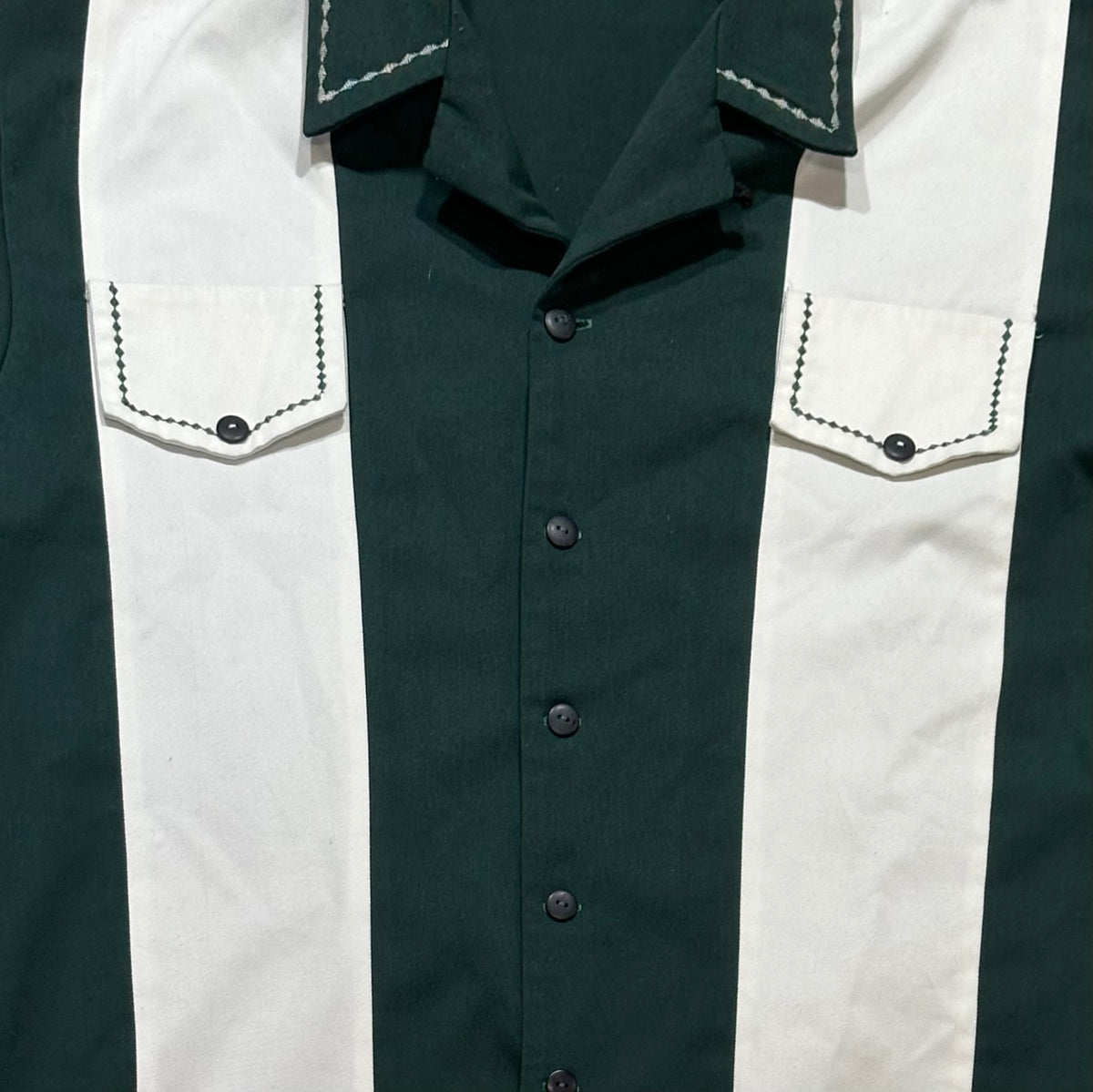 Vintage 50s Rockabilly Bowling Shirt • Retro Green and White • Double pocket • Chain Stitch