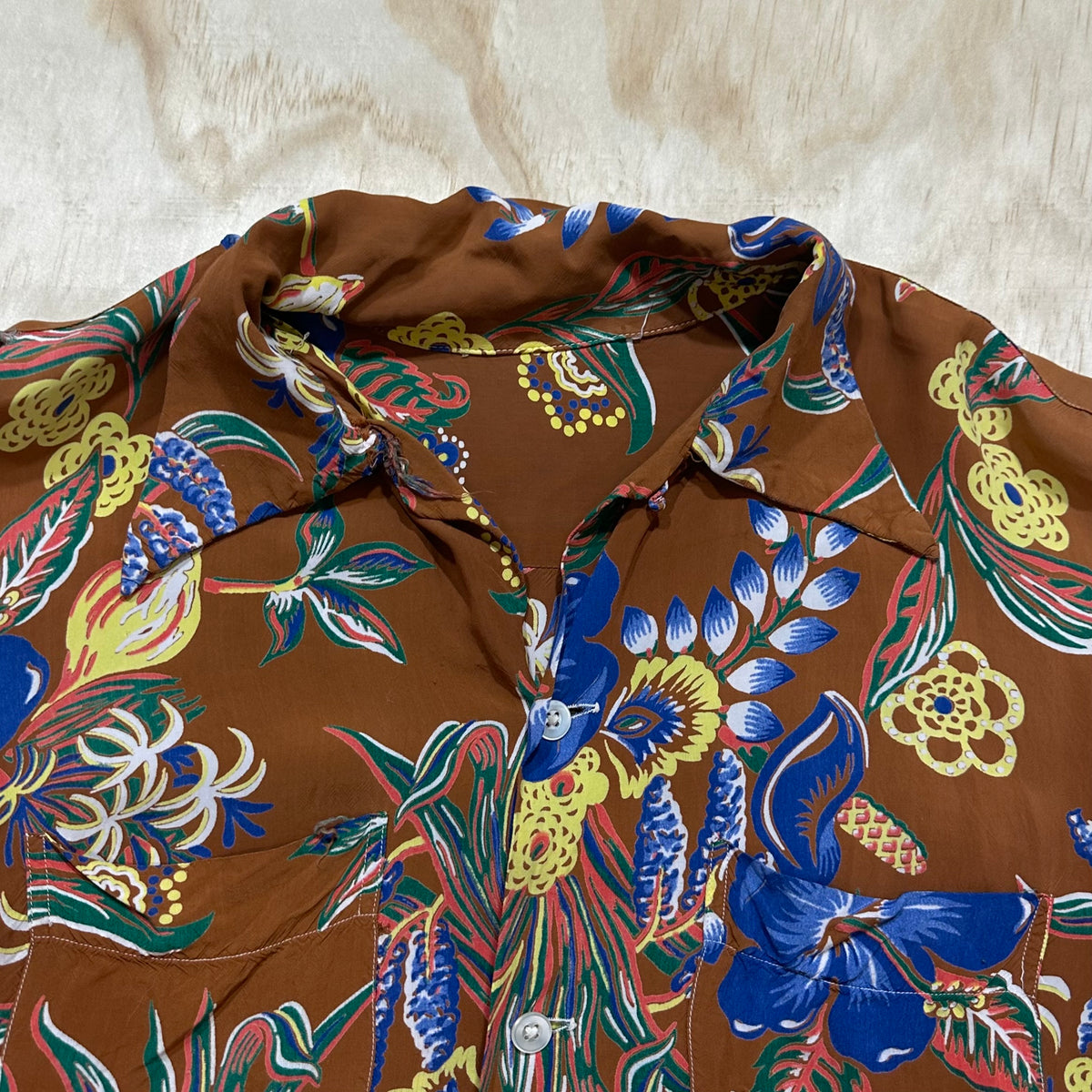 Vintage 1950 Hawaiian Shirt • Silk Hawaiian Shirt • Novelty Print