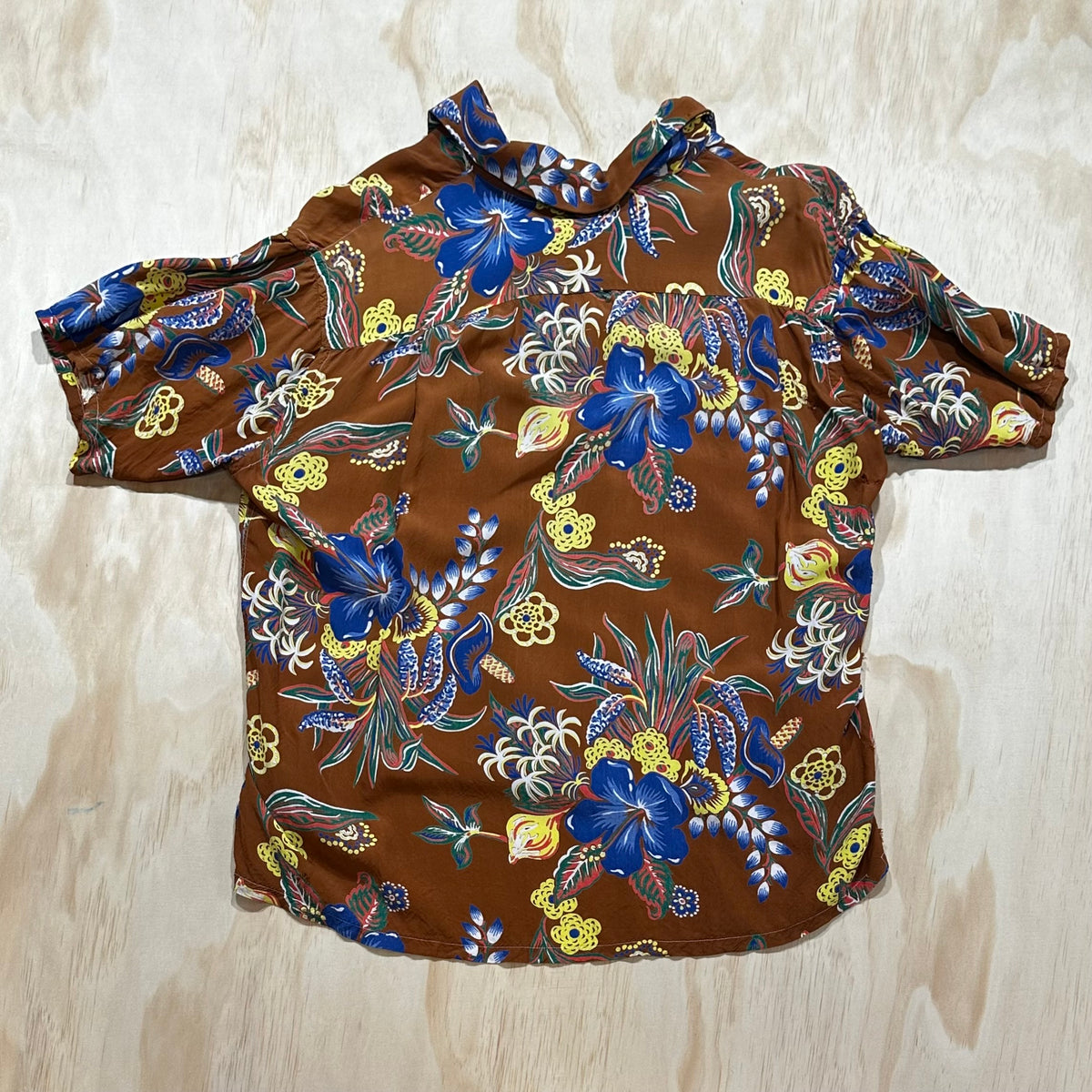 Vintage 1950 Hawaiian Shirt • Silk Hawaiian Shirt • Novelty Print