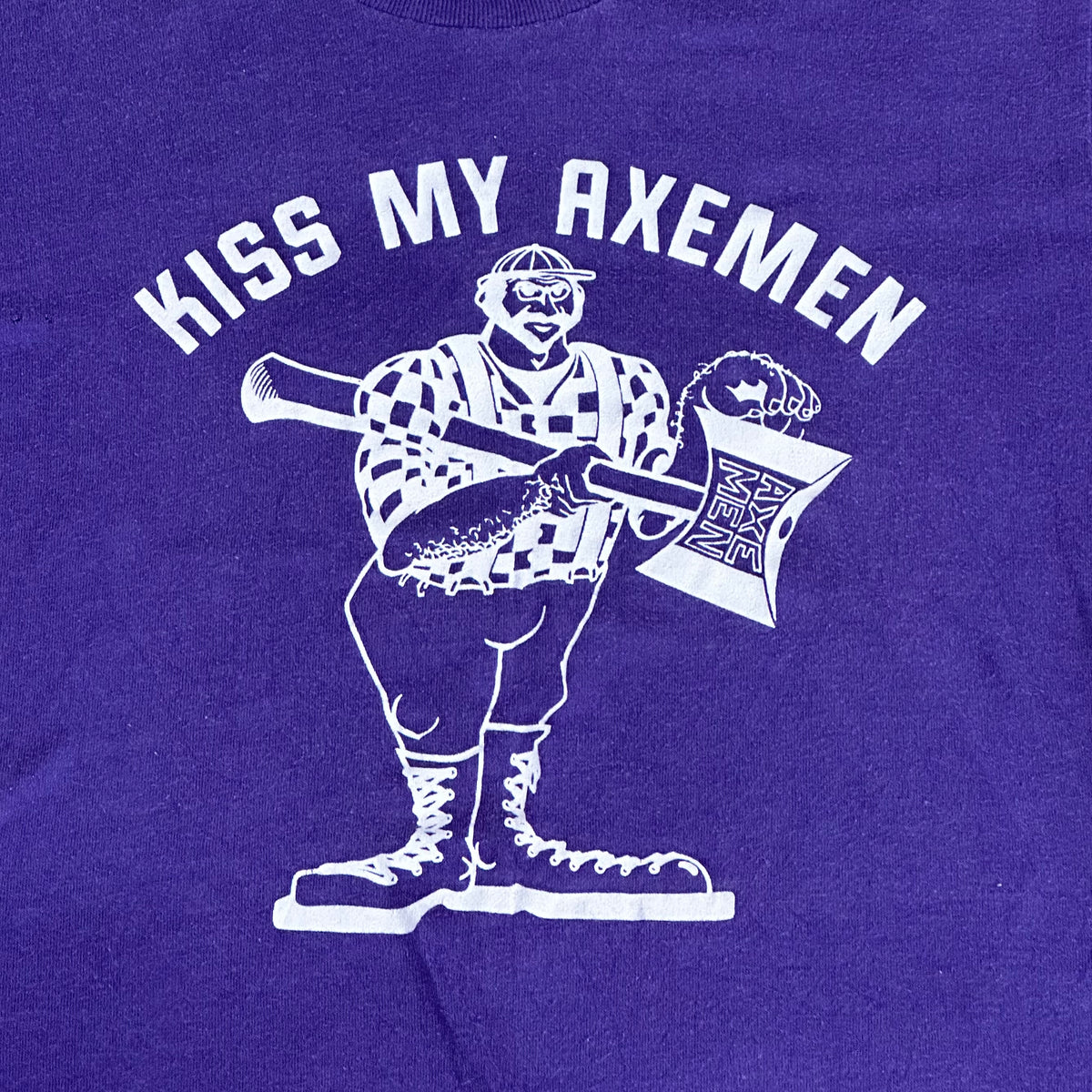 Vintage Womens Graphic Tee "Kiss My Axemen" shirt