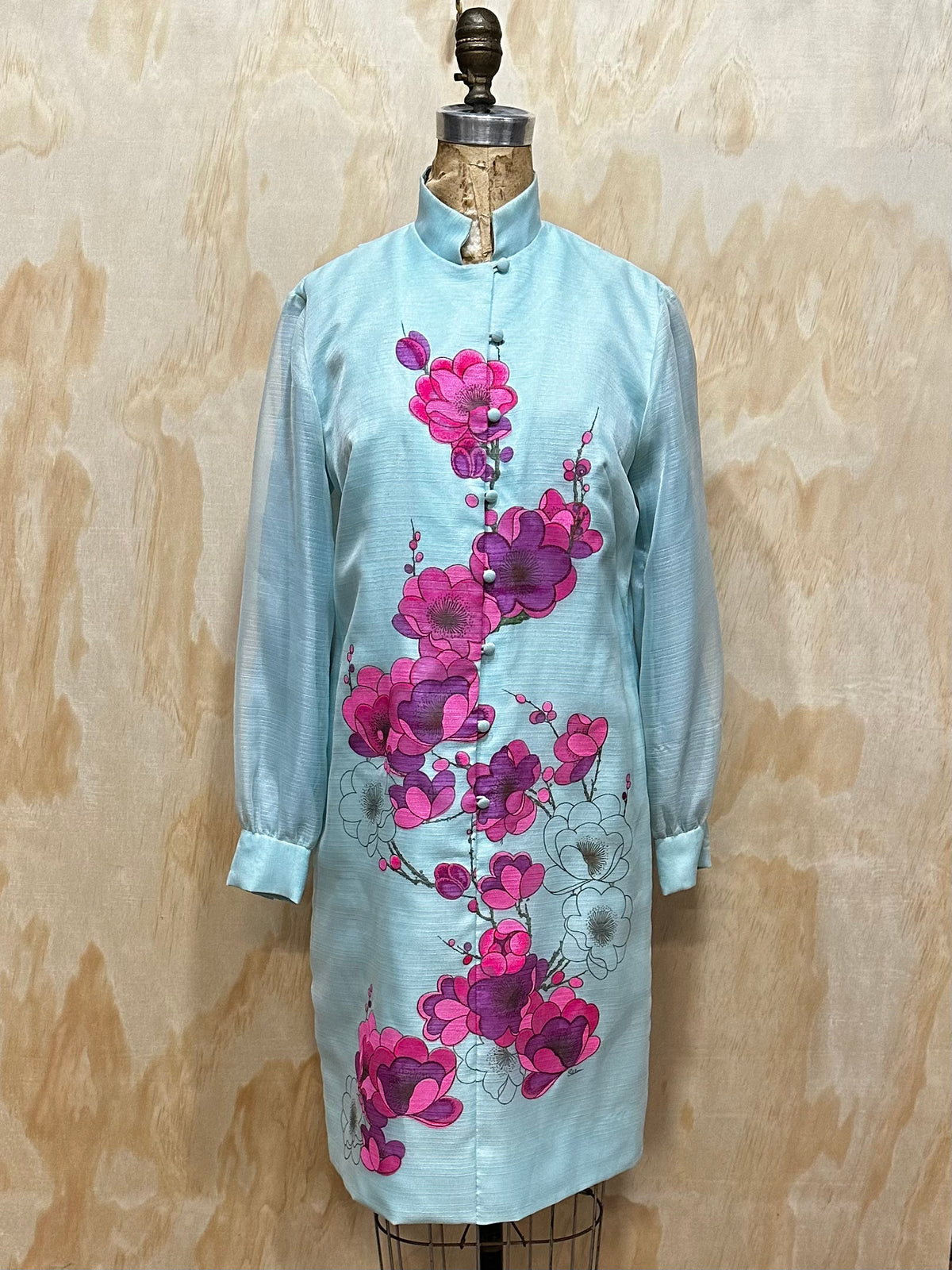 Vintage 1960s Blue floral loose Hawaiian A-line dress Alfred Shaheen