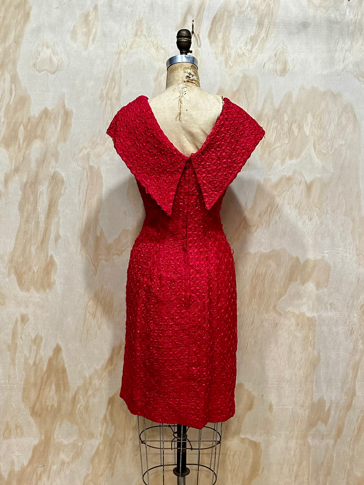1950's Vintage ribbon + lace red wiggle dress